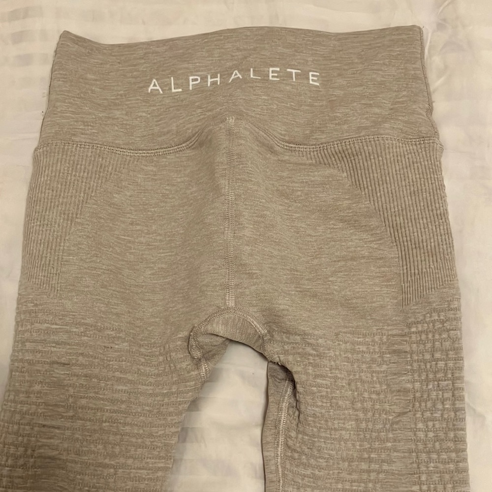Alphalete Leggings size medium